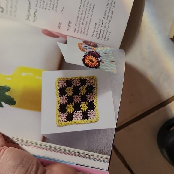 I love crochet book 25 projects Patterns - Picture 3 of 4